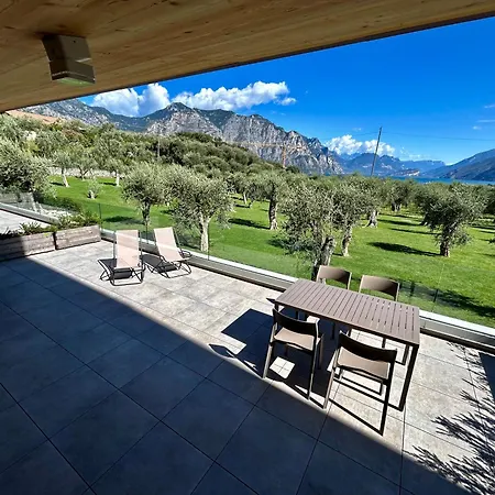 Malcesine-active&family Aparthotel 4*